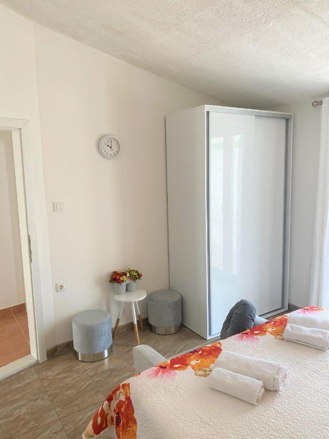 Apartment Beach Makarska Exterior photo